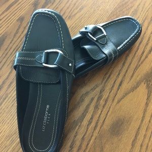Like new Liz Claiborne leather flats size 7.5
